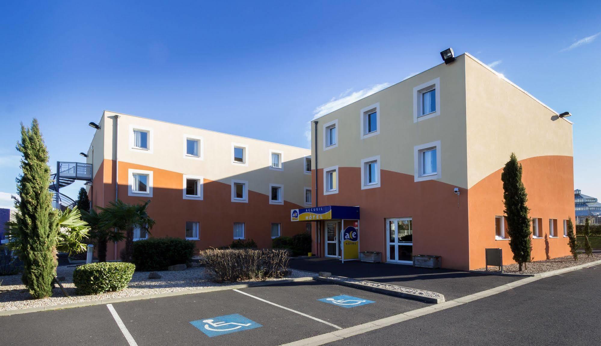 Ace Hotel Clermont Ferrand La Pardieu Екстер'єр фото
